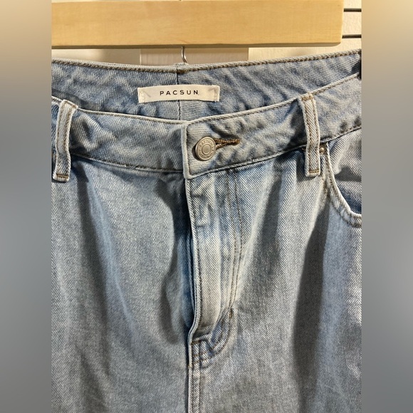 PACSUN Los Angeles size 31 Mom Jean light wash 12.5” rise - Picture 3 of 8